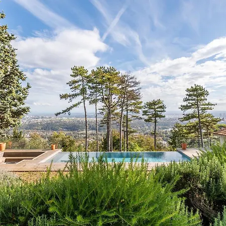 Ermitage - Magnificent With Panoramic View *